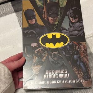 DC Comics Heroic Vault Collector's Set with Batman